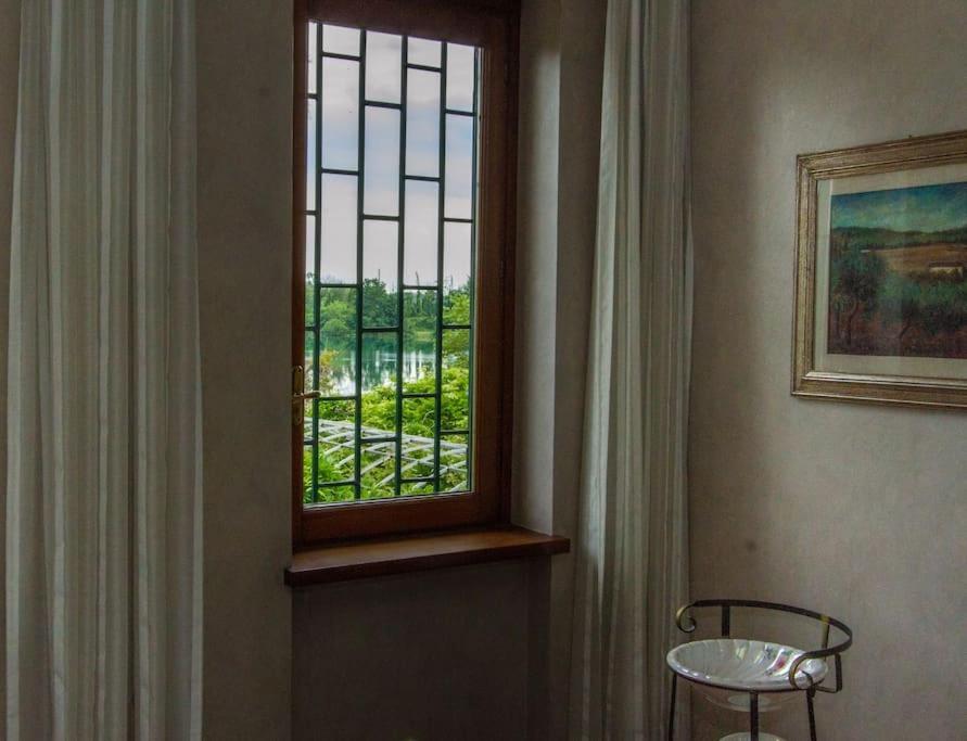Casa Su Lago Privato A Due Passi Da Milano Segrate Exterior foto